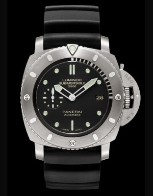 Luminor Submersible 1950 2500m 3 Days Automatic Titanio