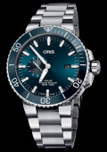 Aquis Small Second Date 45.5 mm