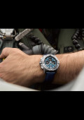 Avenger B01 Chronograph 44