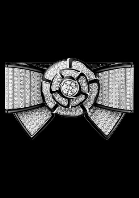 Manchette Nœud de Camélia Diamants