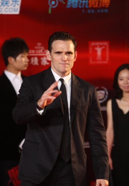 Matt Dillon portant une Grande Reverso Duo de Jaeger-LeCoultre