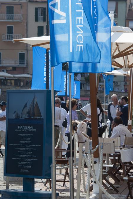 La bonne humeur et le soleil étaient au rendez-vous pour l'Argentario Sailing Week : second rendez-vous du Circuit Méditerranéen du Panerai Classic Yachts Challenge 2011. 