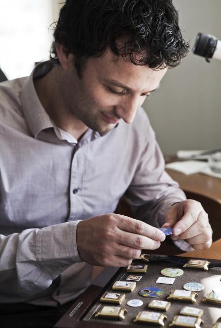 Darren Turner, pilote de course de l'écurie Aston Martin Racing, en visite à la Manufacture Jaeger-LeCoultre. 