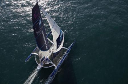 Le Maxi Trimaran Banque Populaire V.