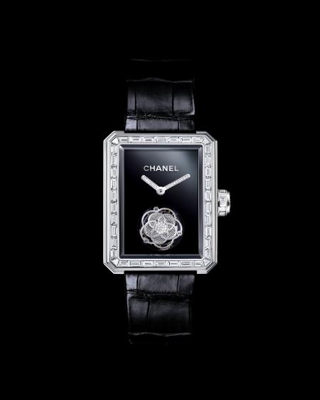 Montre Première Tourbillon Volant de Chanel.