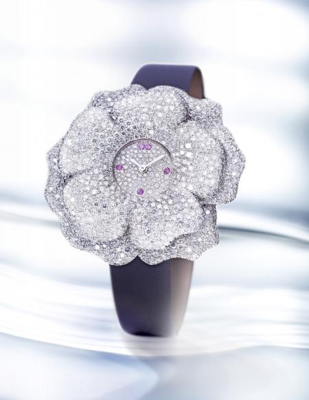 La Montre Extraordinaire La Rose de Jaeger-LeCoultre est réalisée avec 1 420 diamants !