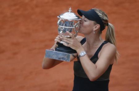 Maria Sharapova, victorieuse à Roland Garros avec au poignet la Formula 1 Lady de TAG Heuer. 