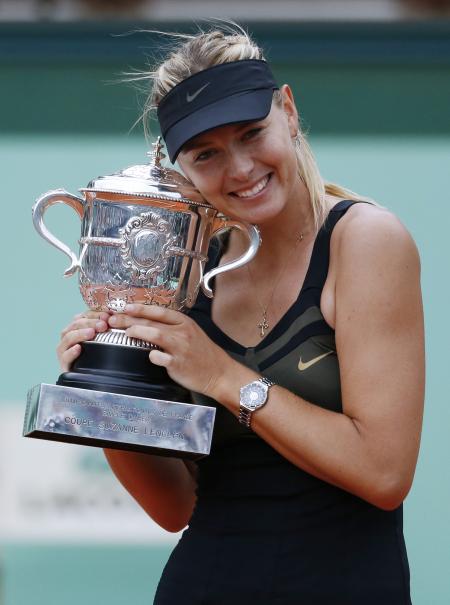 Maria Sharapova, victorieuse à Roland Garros avec au poignet la Formula 1 Lady de TAG Heuer. 