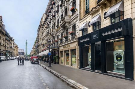 La première boutique parisienne IWC est située 15 rue de la Paix.