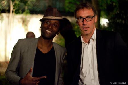 Laurent Blanc et Keziah Jones.