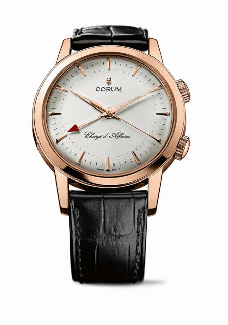 Corum - Chargé d'Affaires en or rouge.