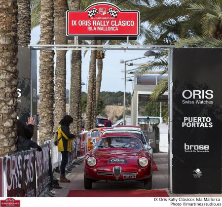 L'Oris Rally Clasico Isla Mallorca a attiré de nombreux passionnés à Puertos Portals. 