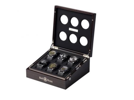 La BR 01 Flight Instruments Collector’s Box, en vente chez Colette, Paris.