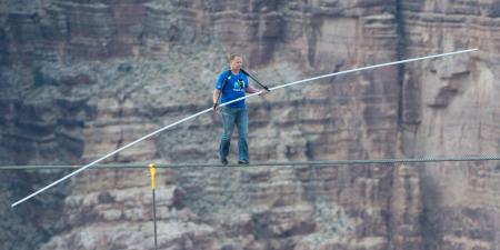 Nik Wallenda lors de sa traversée du Grand Canyon