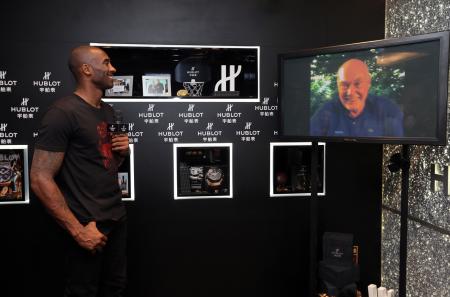 Kobe Bryant, légende de la NBA et ambassadeur HUBLOT, présente la King Power Black Mamba à Shanghai