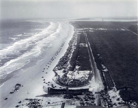 Plage de Daytona Beach - 1955 - ©ISC Archives/Getty Images