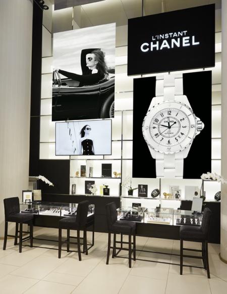 Boutique éphémère Chanel au Printemps du Louvre