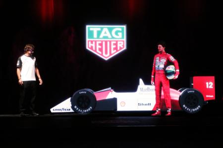 Fernando Alonso et l’hologramme d’Ayrton Senna