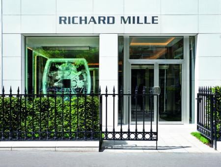 La nouvelle boutique de Richard Mille avenue Matignon - c Jerome Bryon