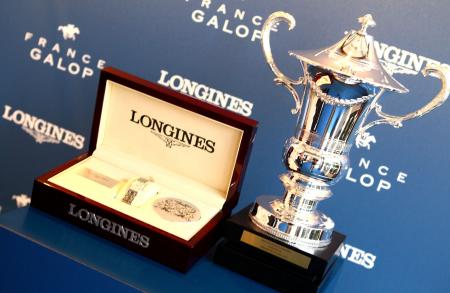 La Longines DolceVita, Montre Officielle du Prix de Diane Longines 2015, et la Coupe du Prix de Diane Longines 