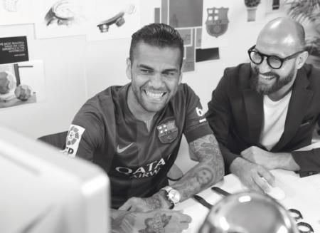 Dani Alves et un designer de Maurice Lacroix