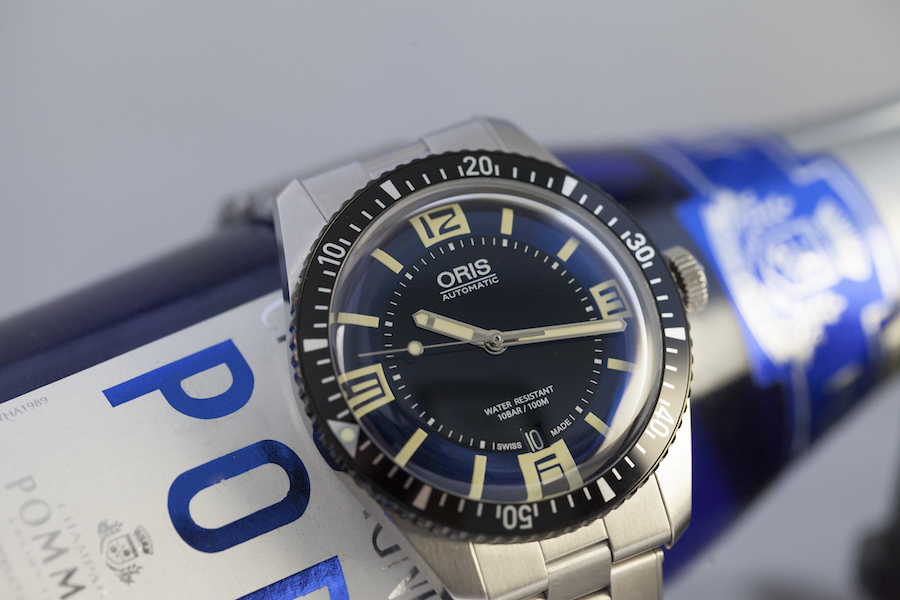 Montre ORIS Divers Sixty-Five - Acier - Cadran noir et bleu, bombé - Calibre automatique 733 - Bracelet acier