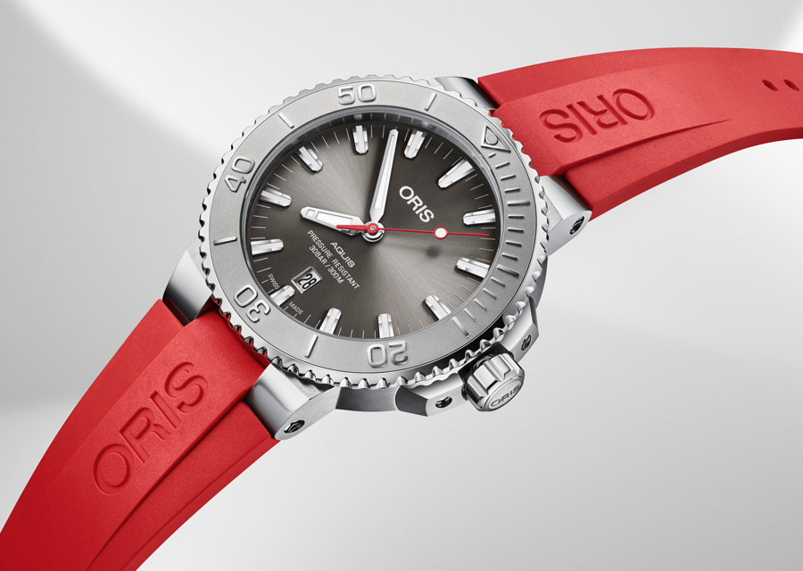 Oris Aquis Date Relief