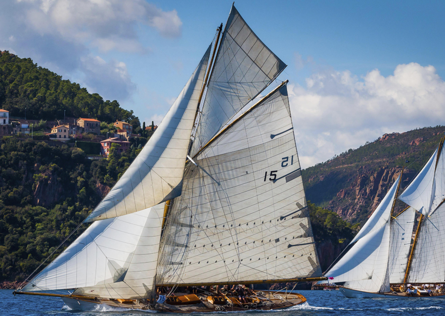 Comptant onze régates à travers le monde, le Panerai Classic Yachts Challenge réservé aux voiliers de course anciens fête cette année sa 13e édition - © Guido Cantini-Panerai