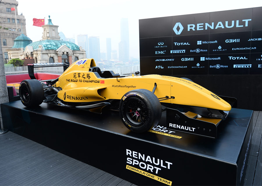 La Formule 1 Renault RS16