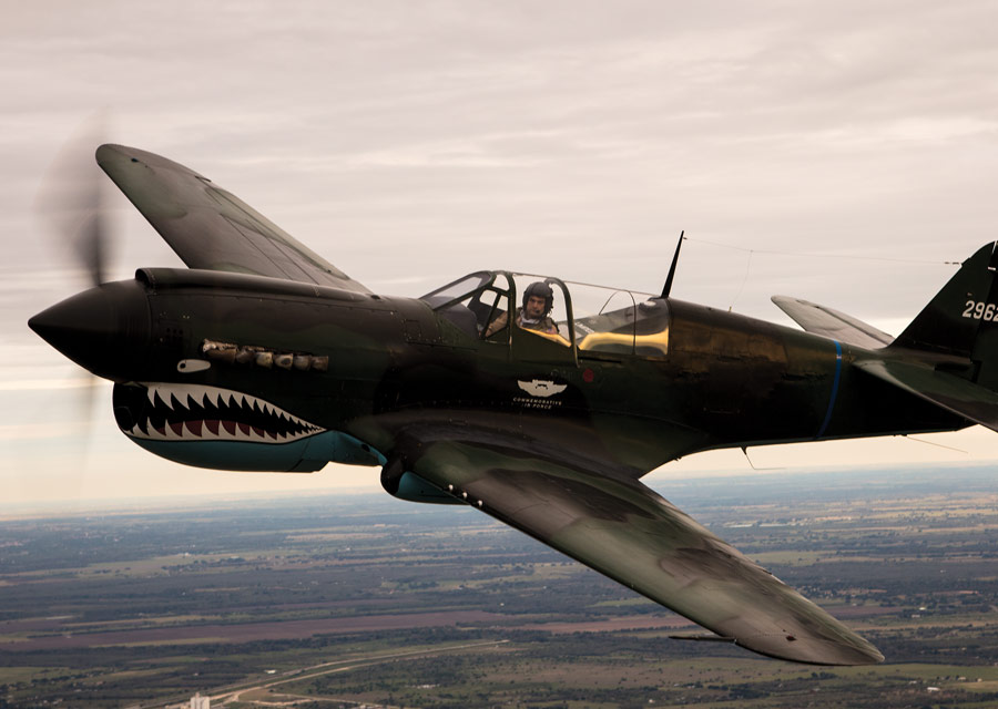 Curtiss P-40 Warhawk