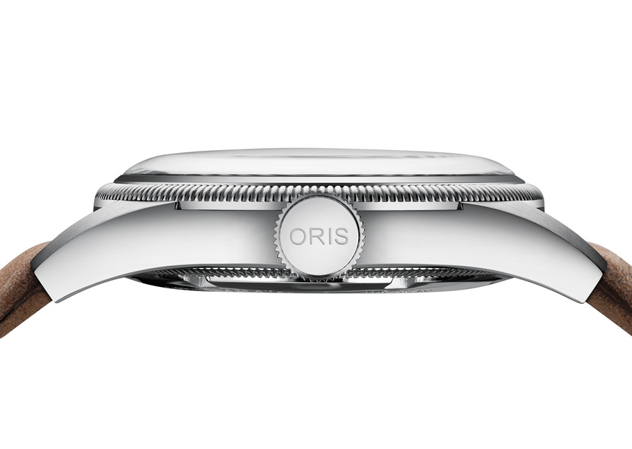 L'emblématique couronne surdimensionée de la Oris Big Crown Pointer Date