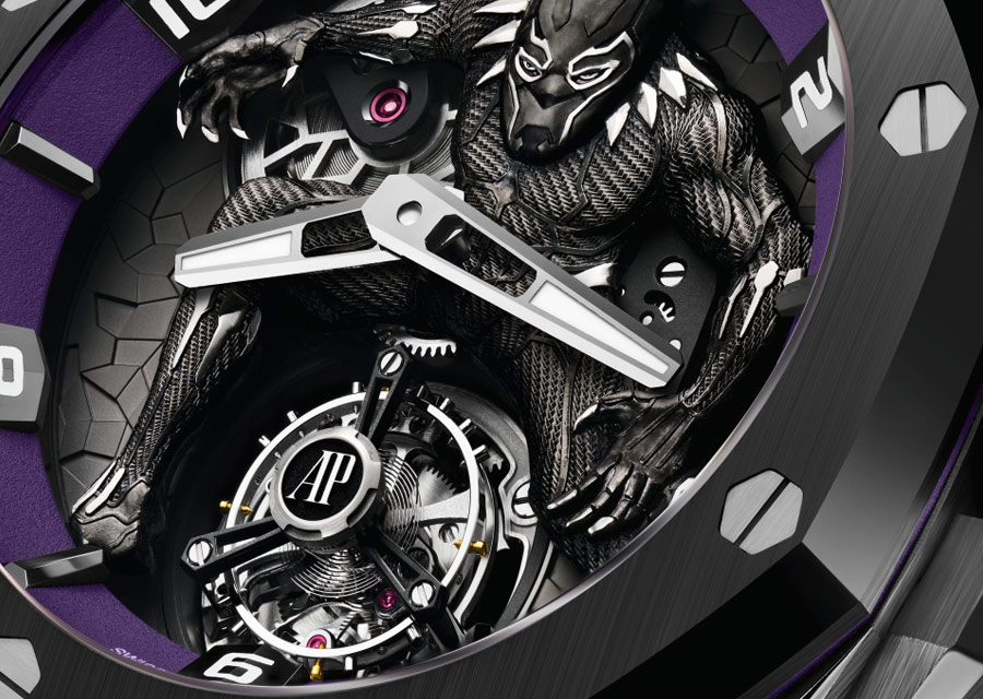 La Royal Oak Concept Black Panther Tourbillon Volant est régulée par un 