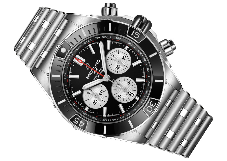 Les chronomètres Super Chronomat B01 44 de Breitling possèdent un bracelet Rouleaux