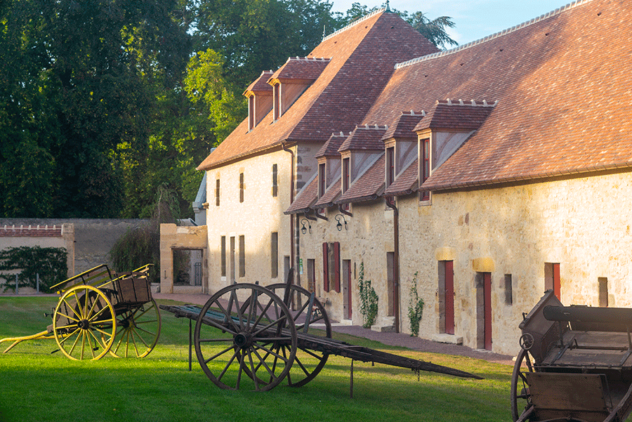 Les gîtes sont situés dans les communs du château entièrements restaurés