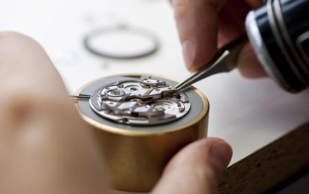 Dans les ateliers de la Manufacture à Sainte-Croix - Suisse